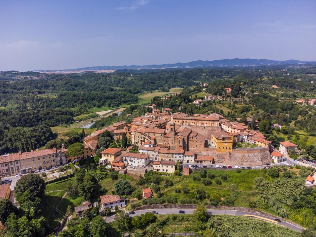 Villa Il Belvedere By Interhome Lari Bagian luar foto