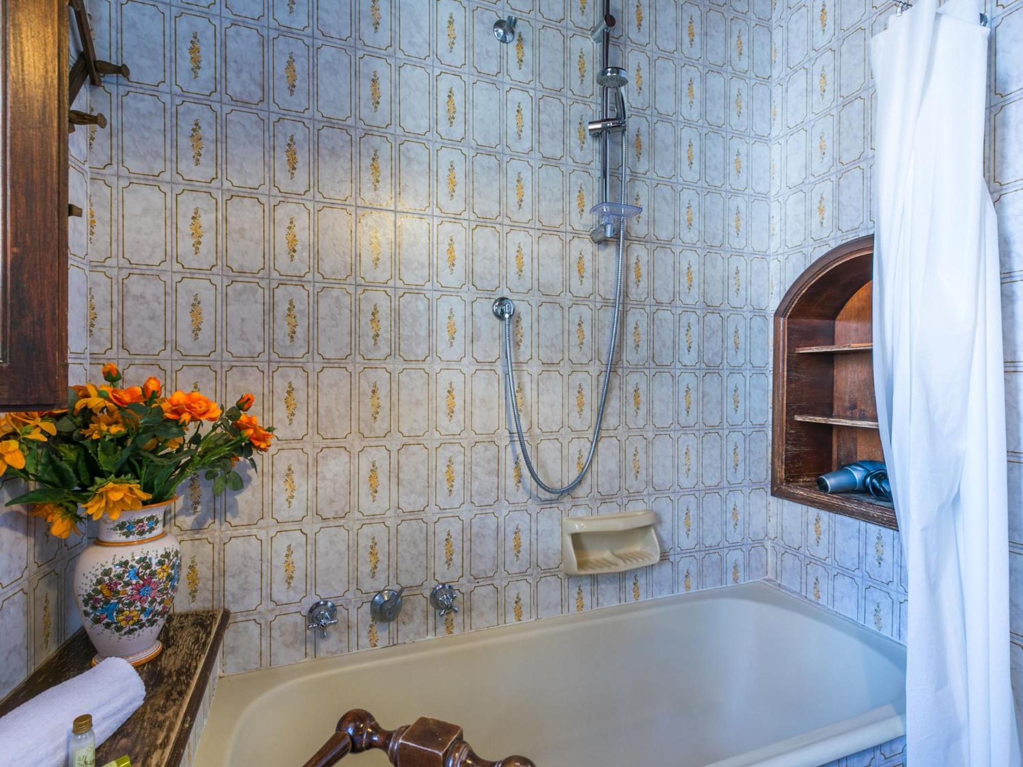 Villa Il Belvedere By Interhome Lari Bagian luar foto