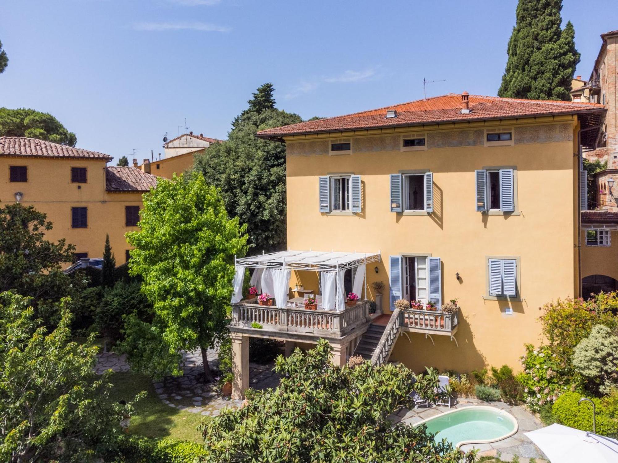 Villa Il Belvedere By Interhome Lari Bagian luar foto