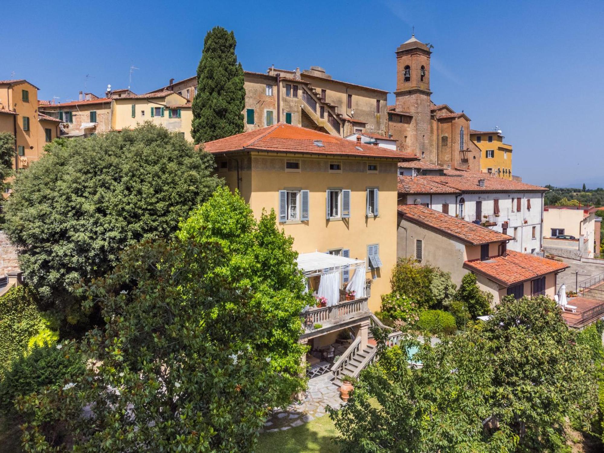 Villa Il Belvedere By Interhome Lari Bagian luar foto