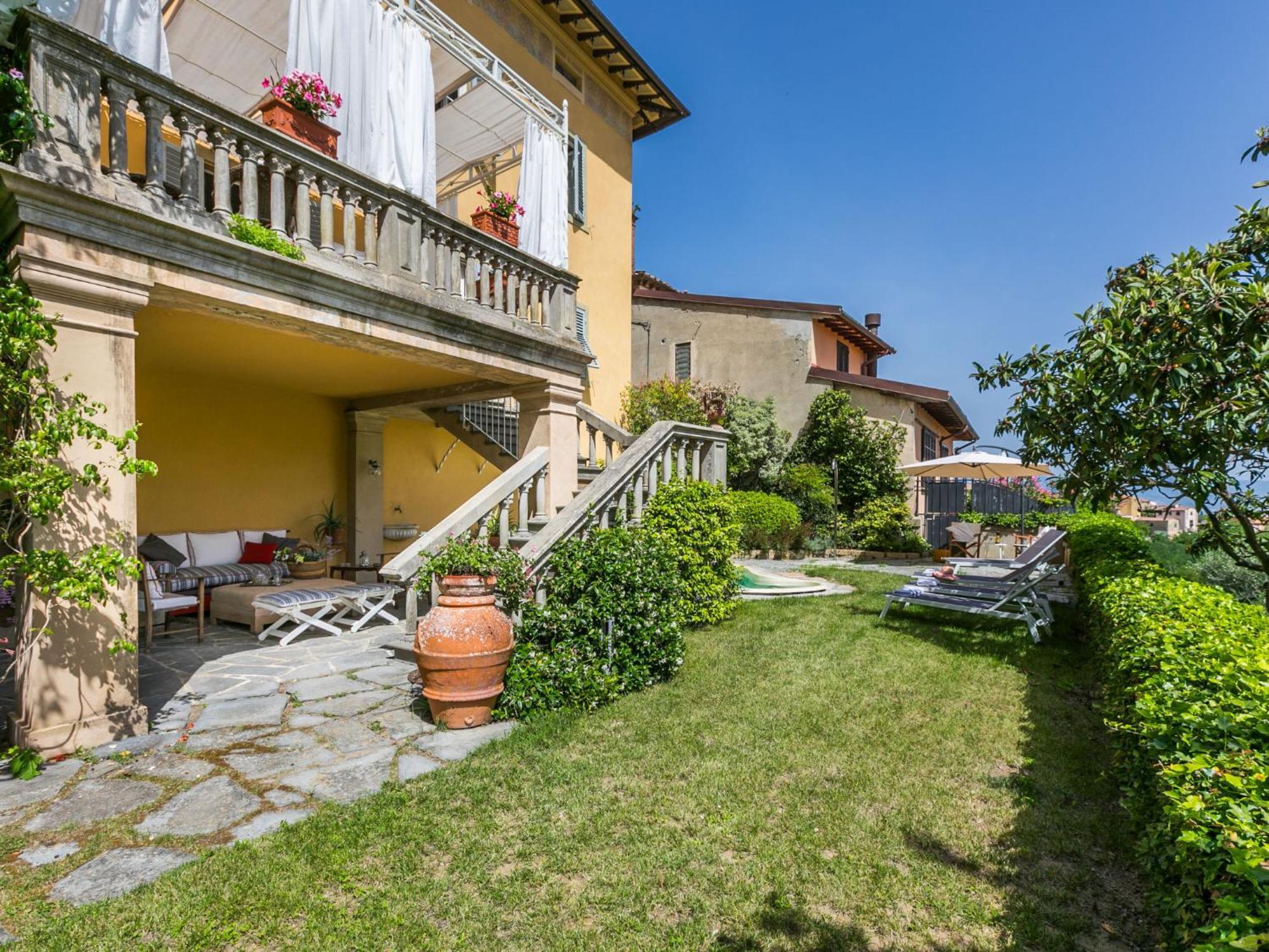 Villa Il Belvedere By Interhome Lari Bagian luar foto